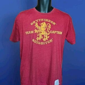 Harry Potter Shirt Gryffindor Quidditch Team Captain Heather Red Mens Size M EUC